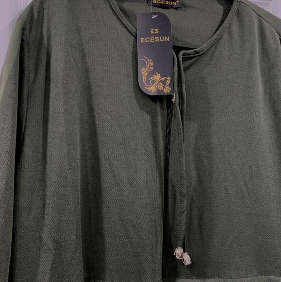 Abayas - Picture 2 of 6